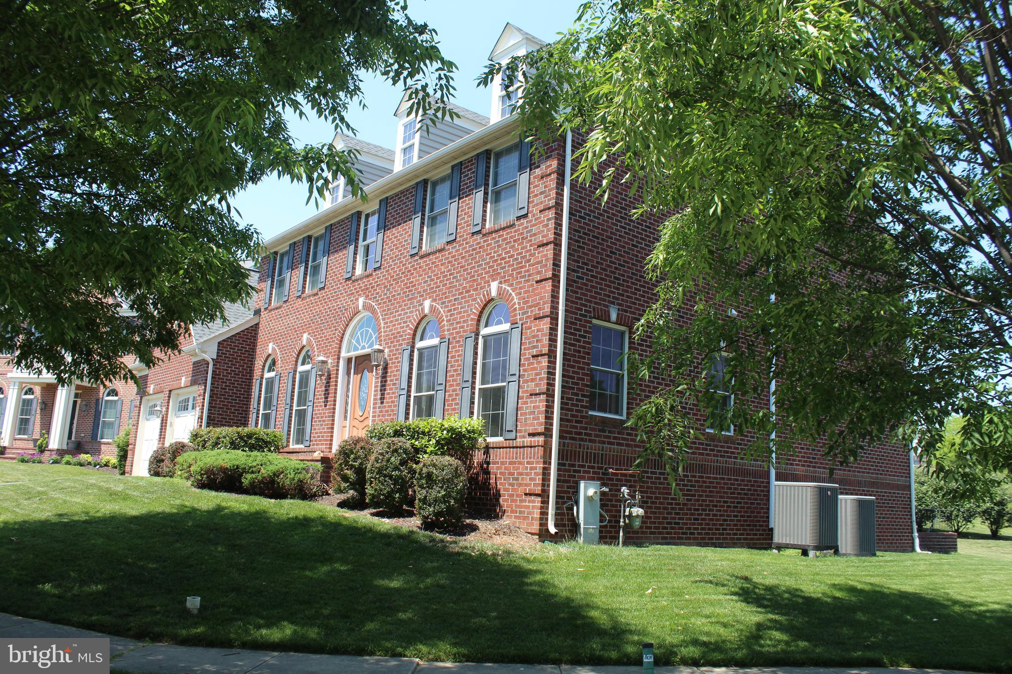 310 LYON COURT