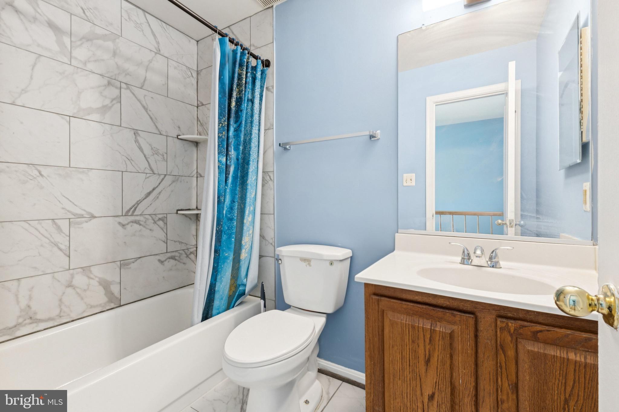 RIVER OAKS - Residential Lease