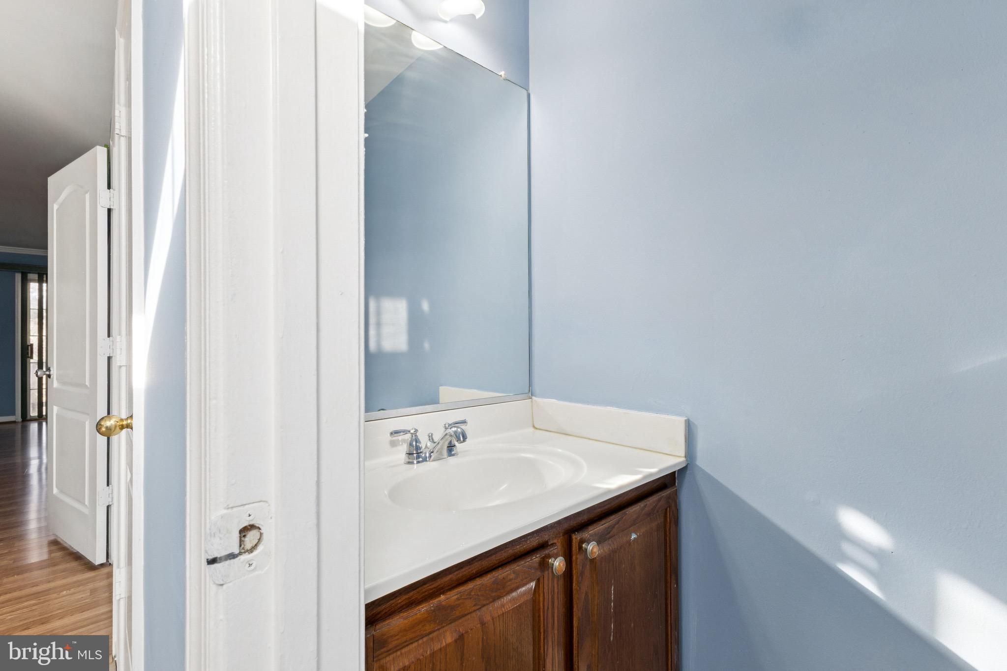 RIVER OAKS - Residential Lease