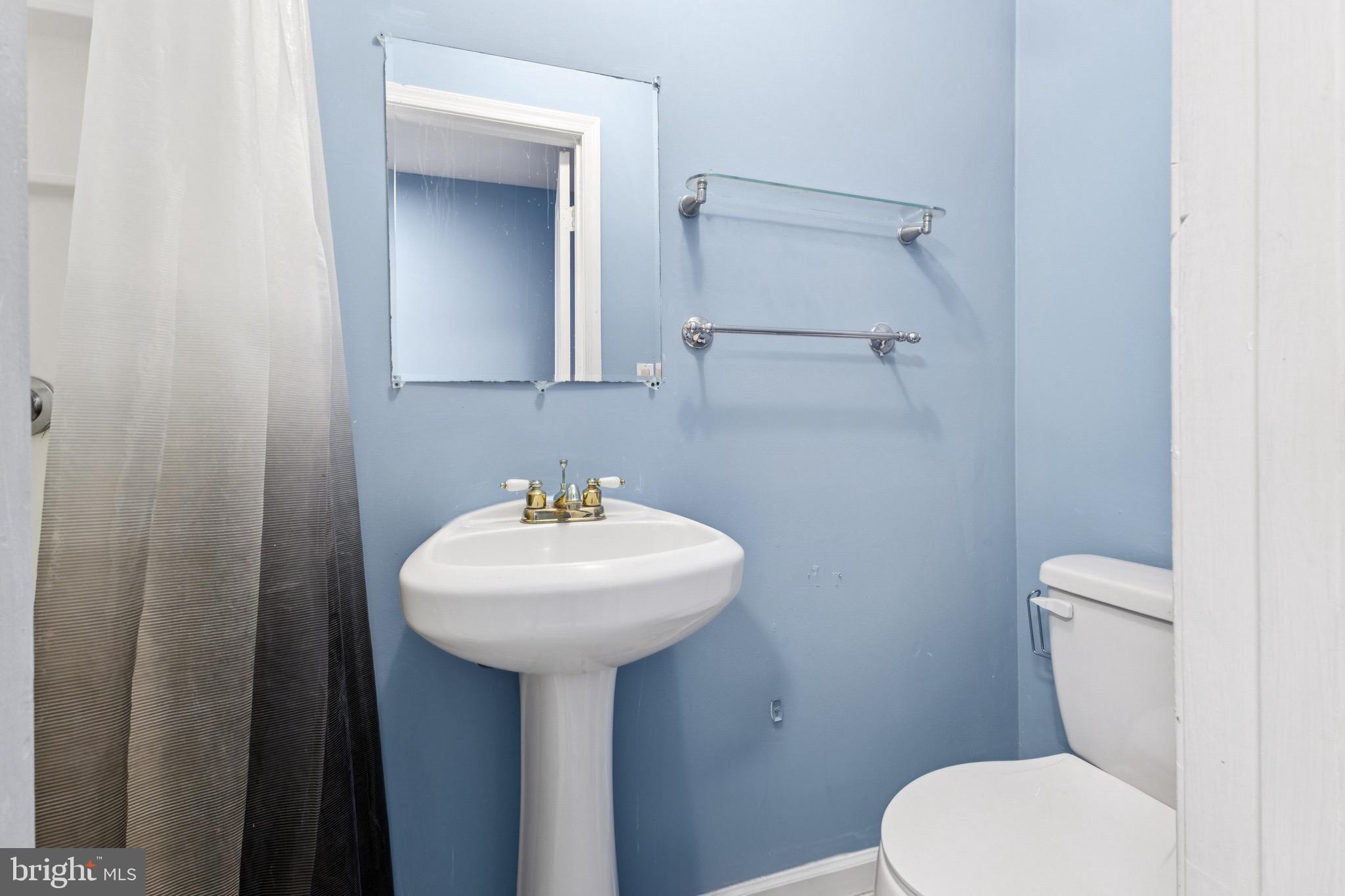 RIVER OAKS - Residential Lease