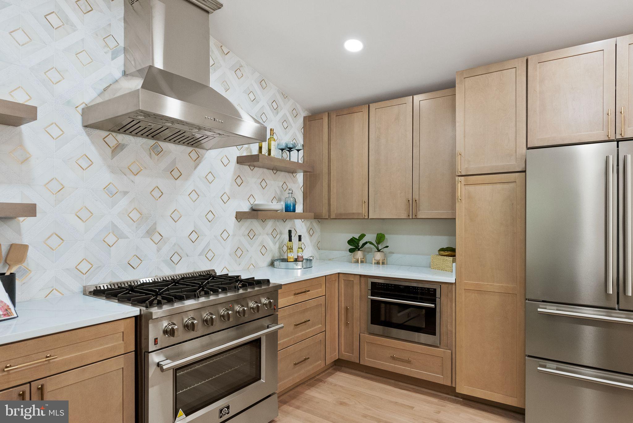 CARDEROCK SPRINGS - Residential