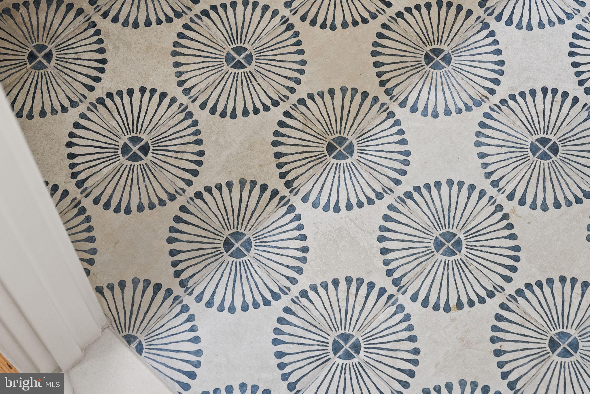 CARDEROCK SPRINGS - Residential