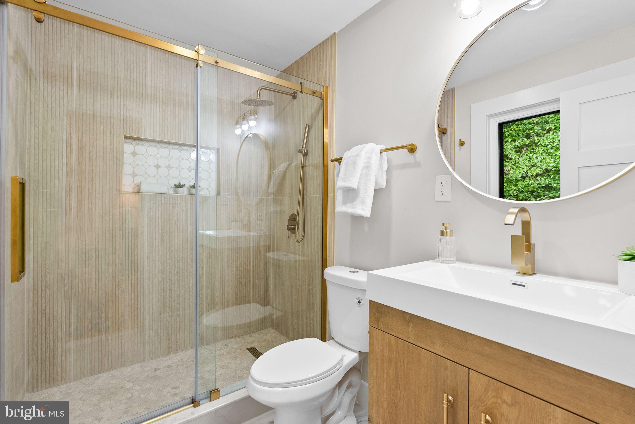 CARDEROCK SPRINGS - Residential