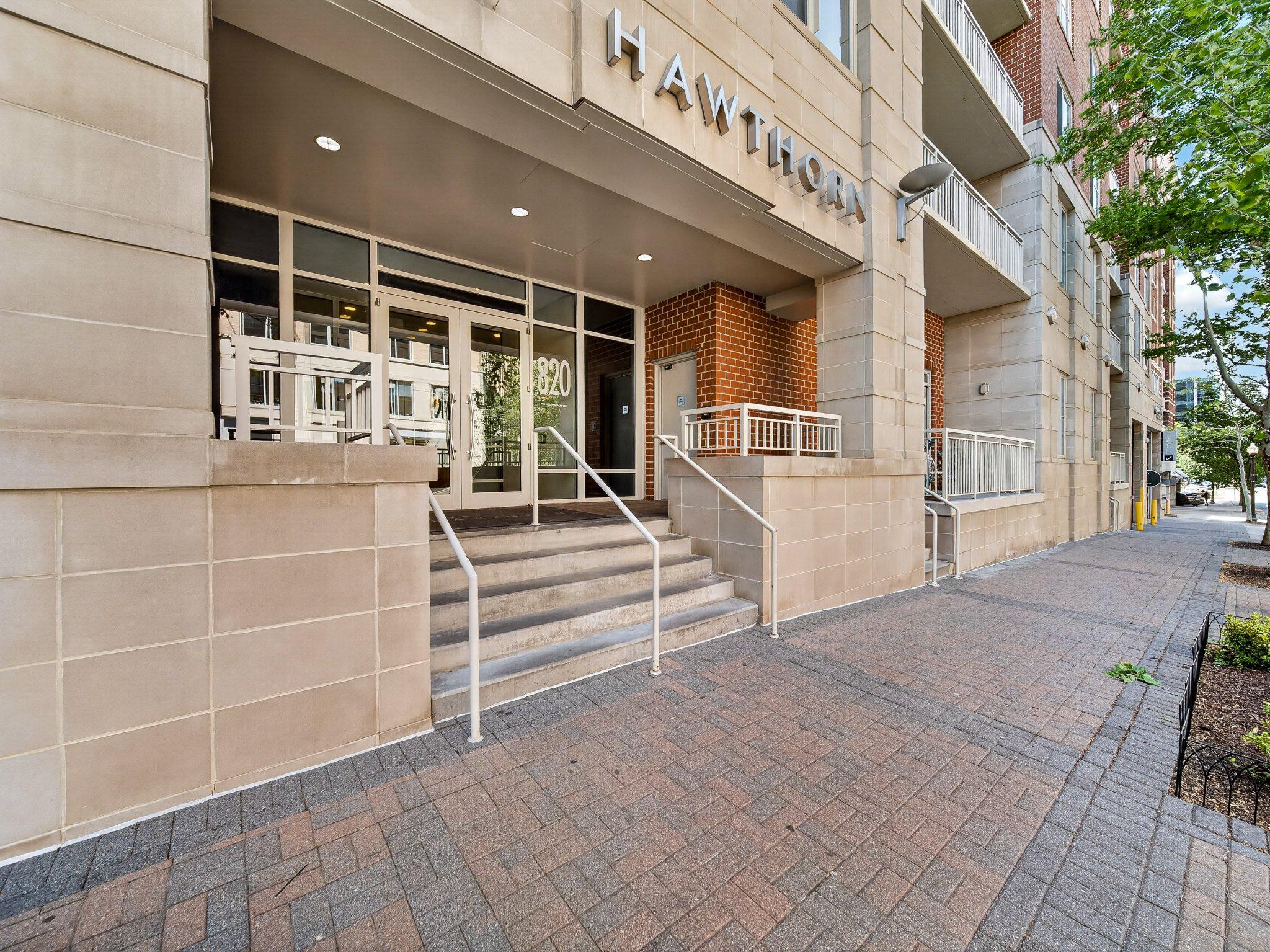 820 N POLLARD STREET 415