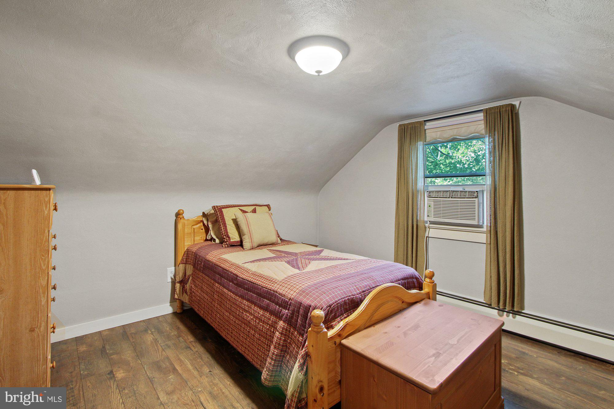 EAST HOPEWELL TWP - Residential