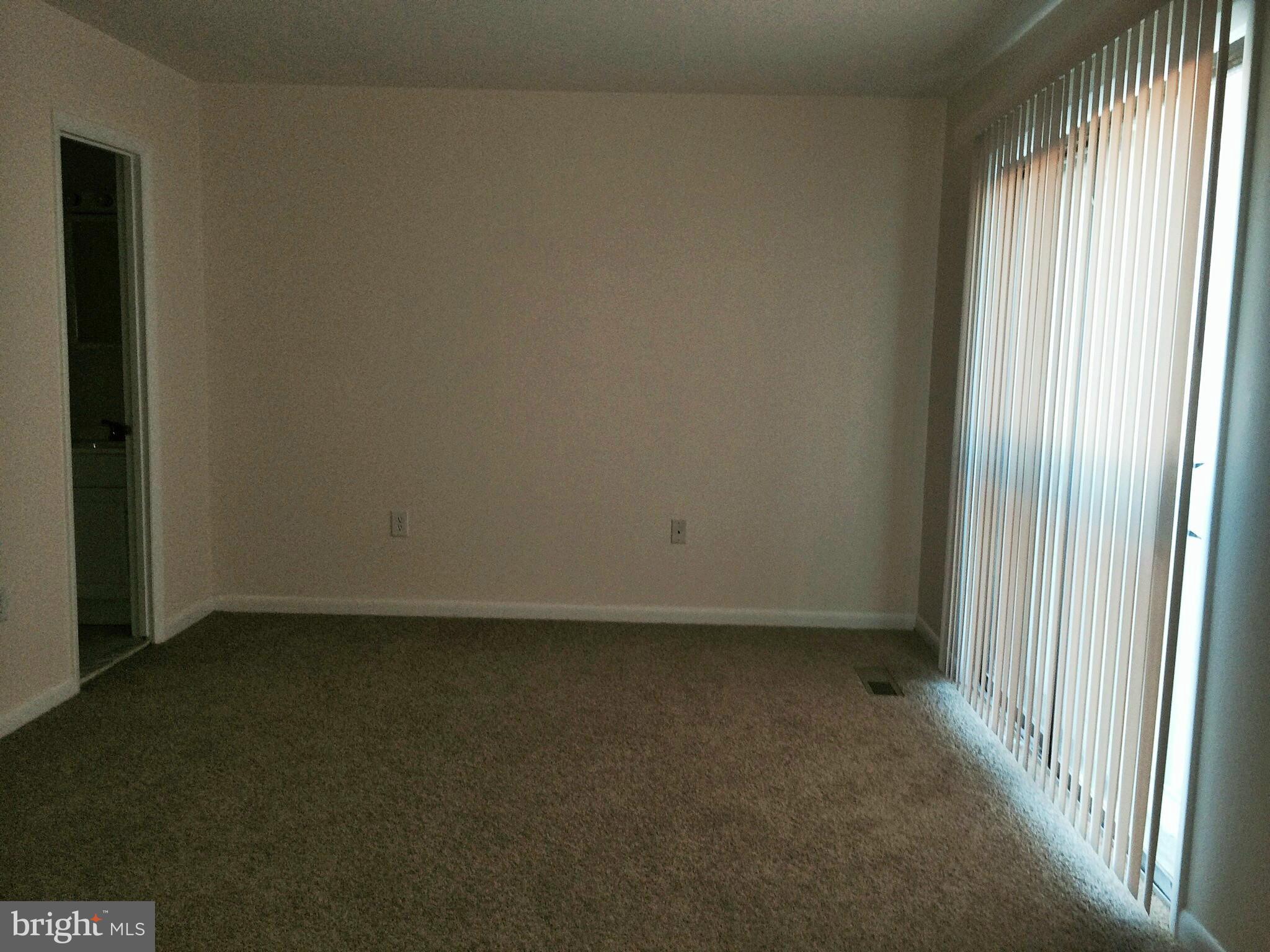 ELYSIAN WOODS - Residential Lease