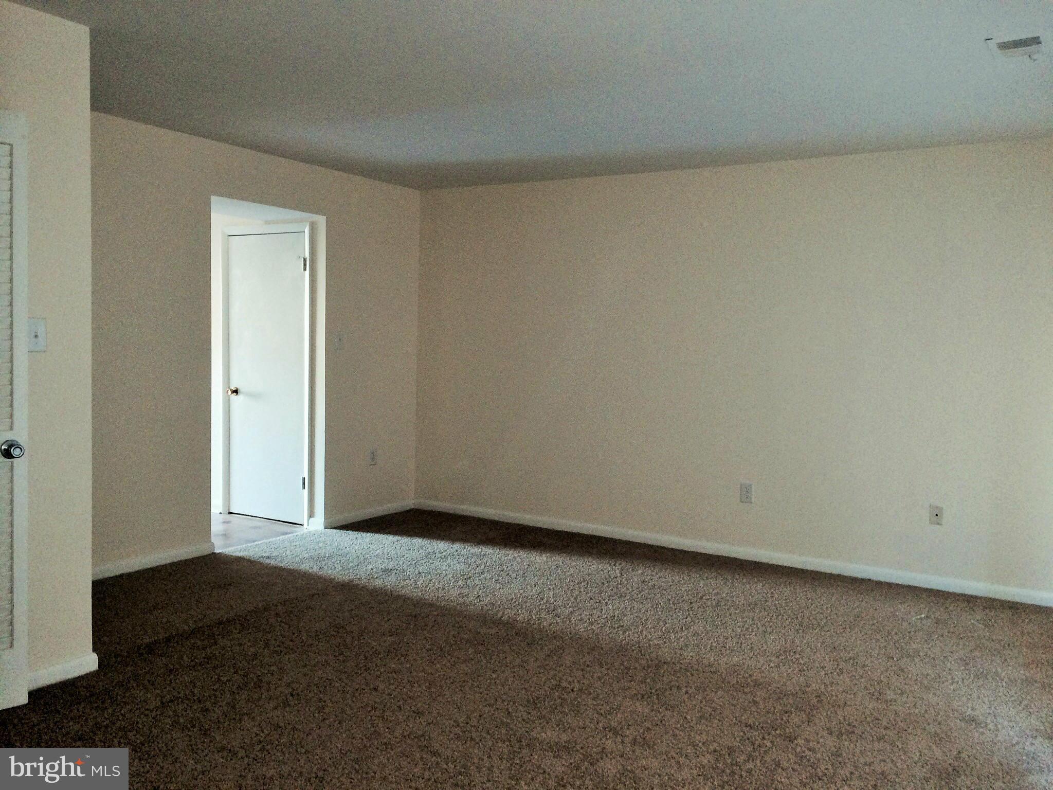 ELYSIAN WOODS - Residential Lease