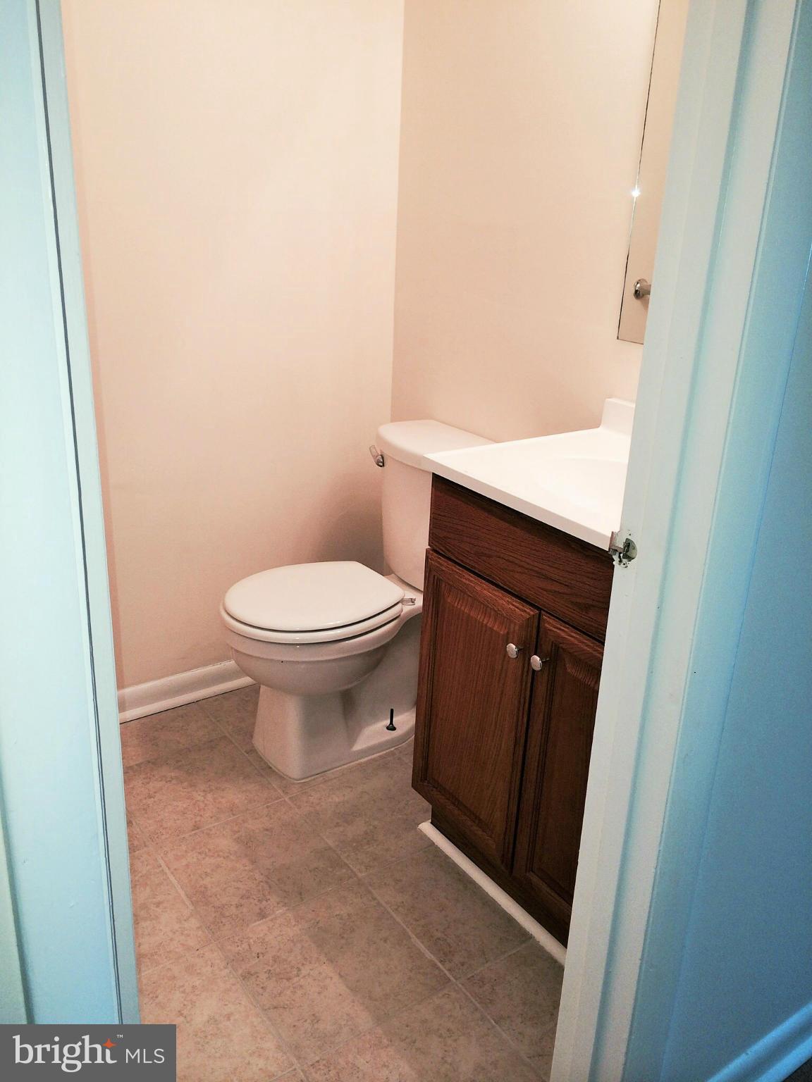 ELYSIAN WOODS - Residential Lease