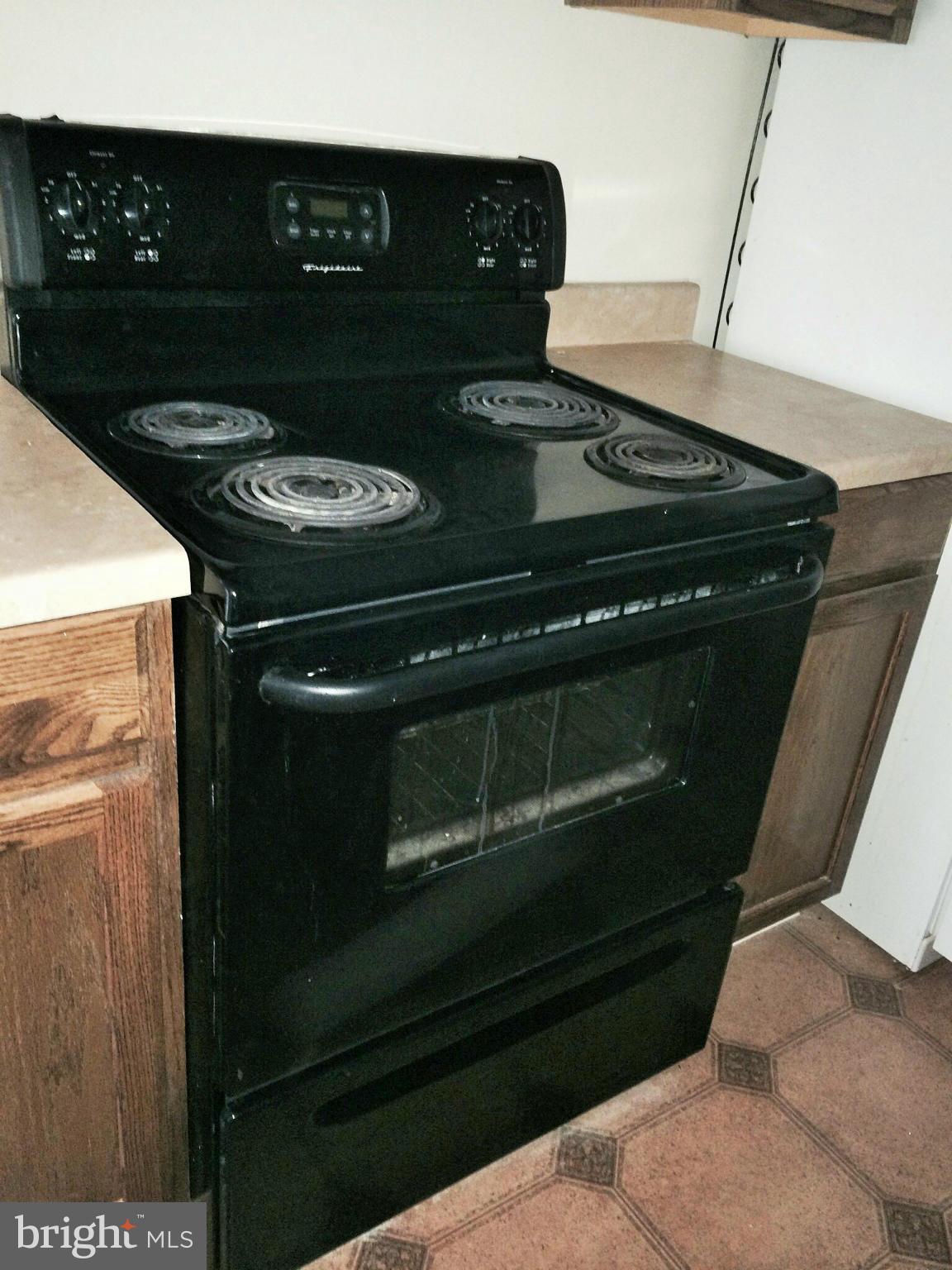 ELYSIAN WOODS - Residential Lease