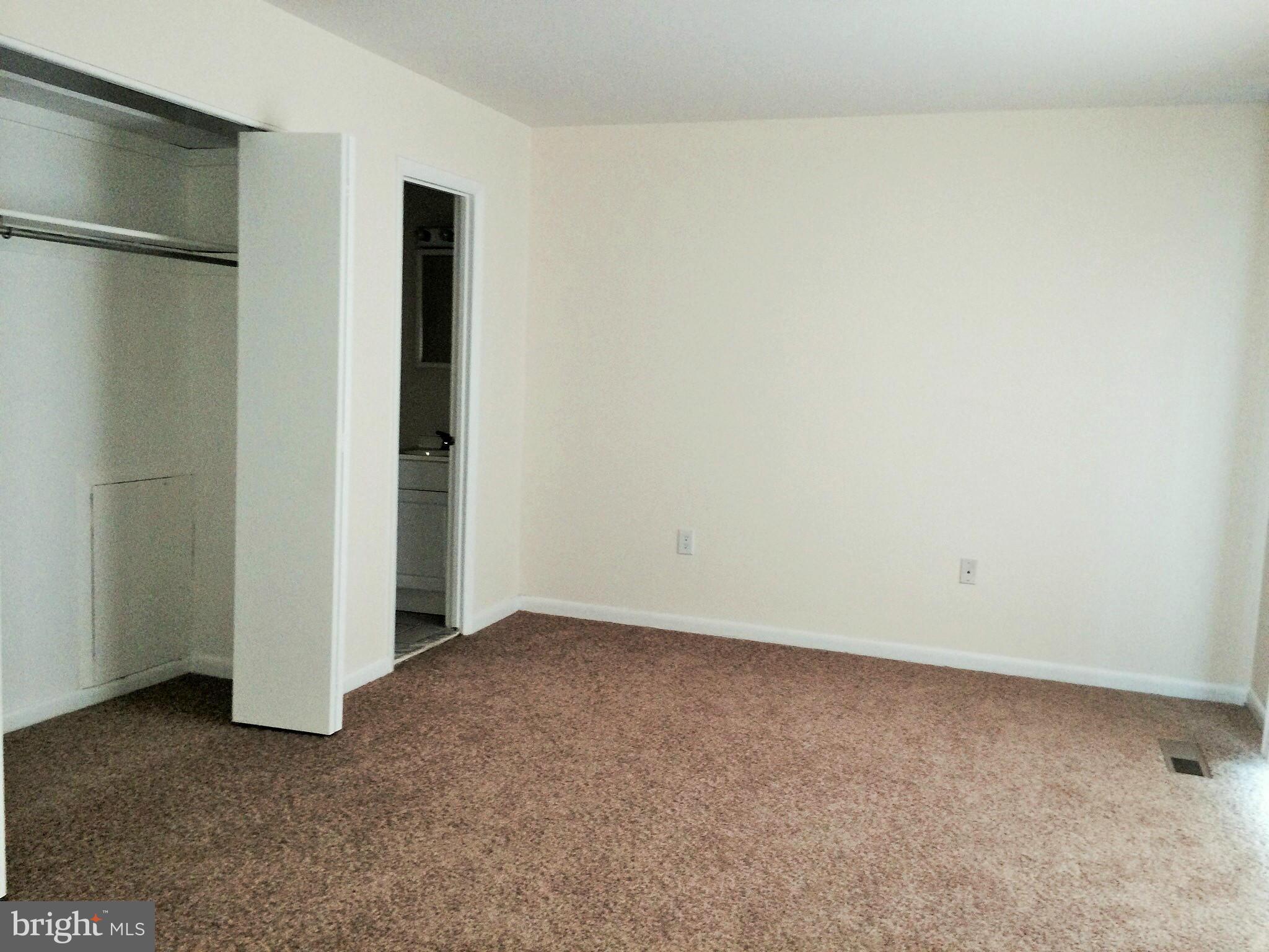 ELYSIAN WOODS - Residential Lease