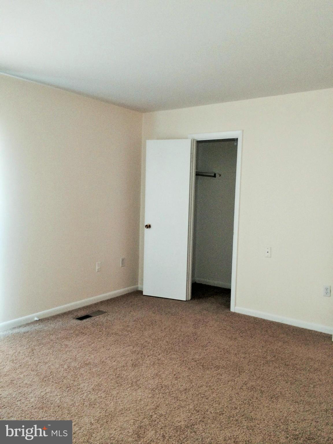 ELYSIAN WOODS - Residential Lease