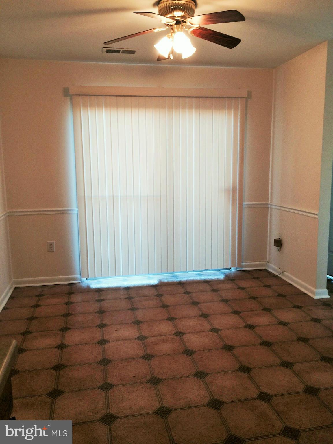 ELYSIAN WOODS - Residential Lease