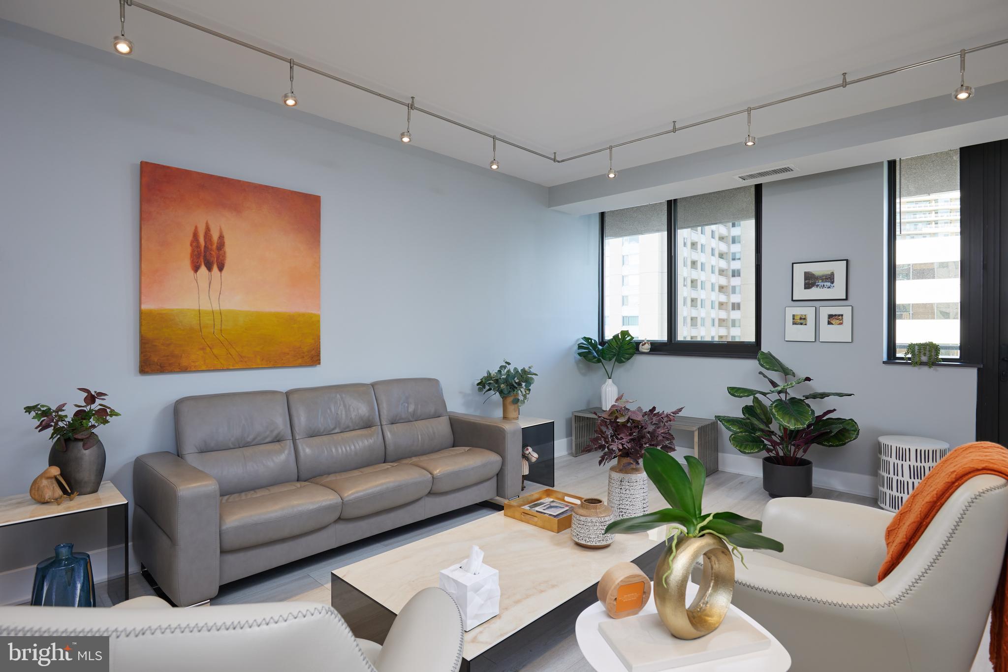 FRIENDSHIP HEIGHTS - Residential