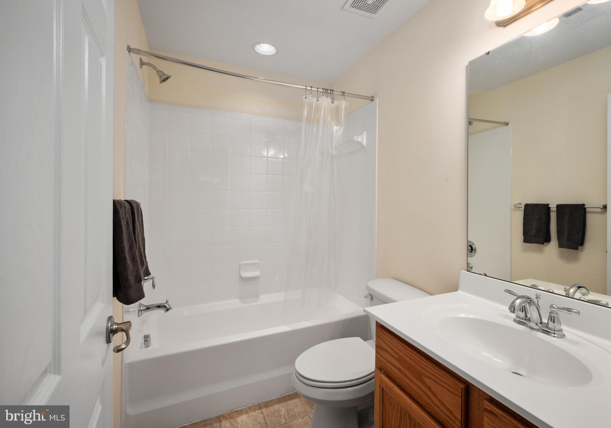 LEES PARKE - Residential