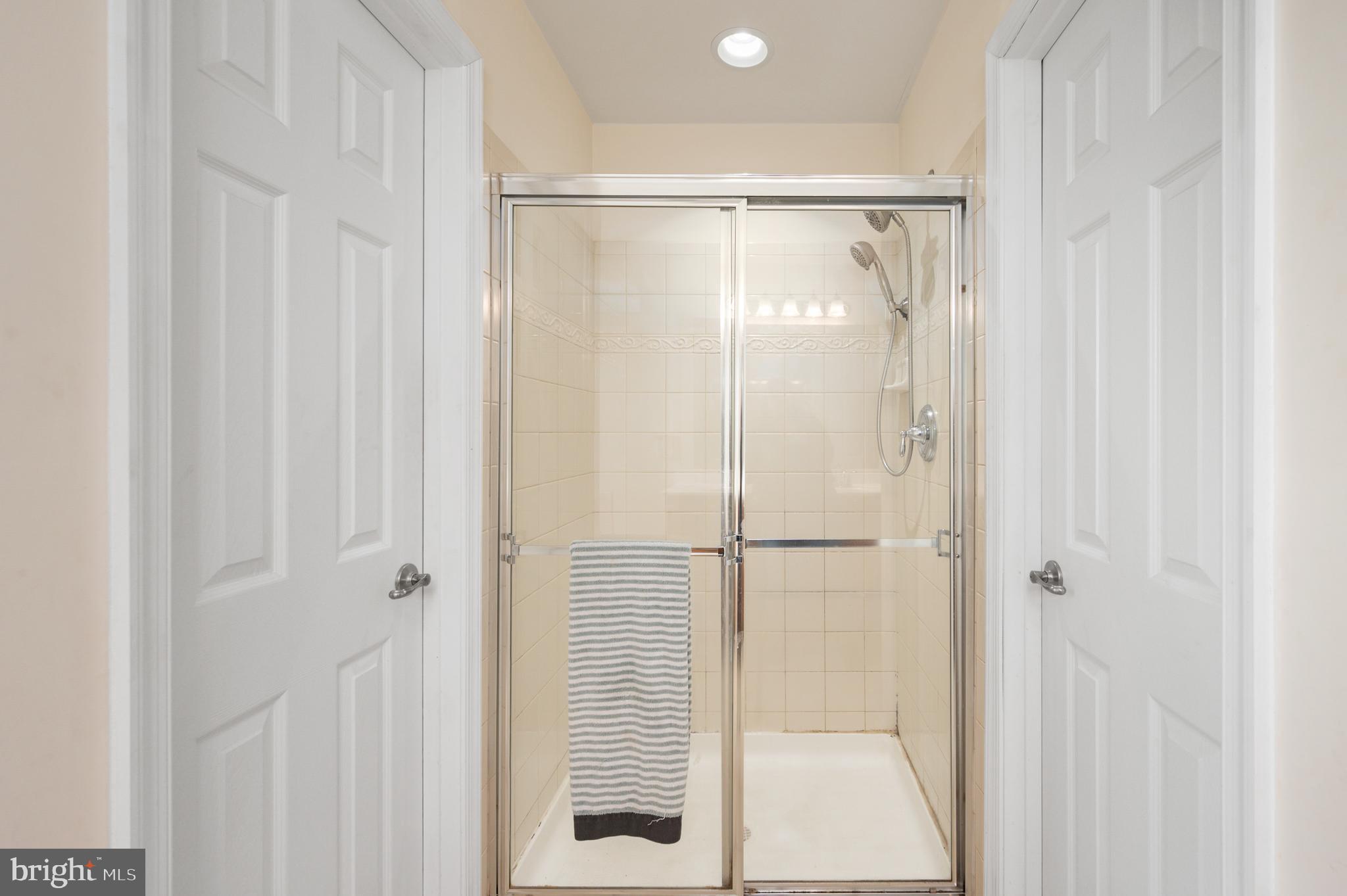 LEES PARKE - Residential