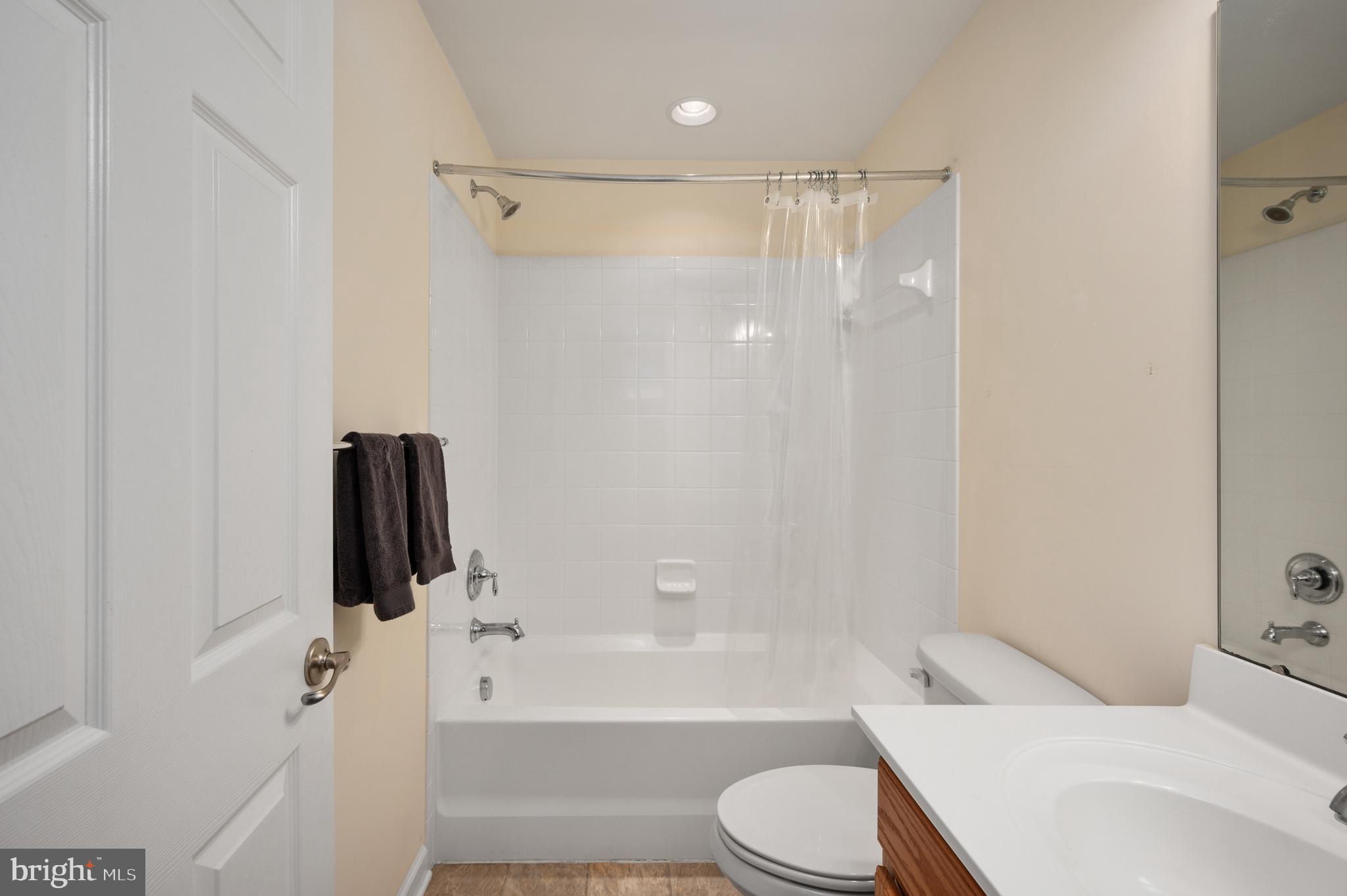 LEES PARKE - Residential