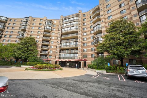8340 GREENSBORO 416 MCLEAN VA 22102