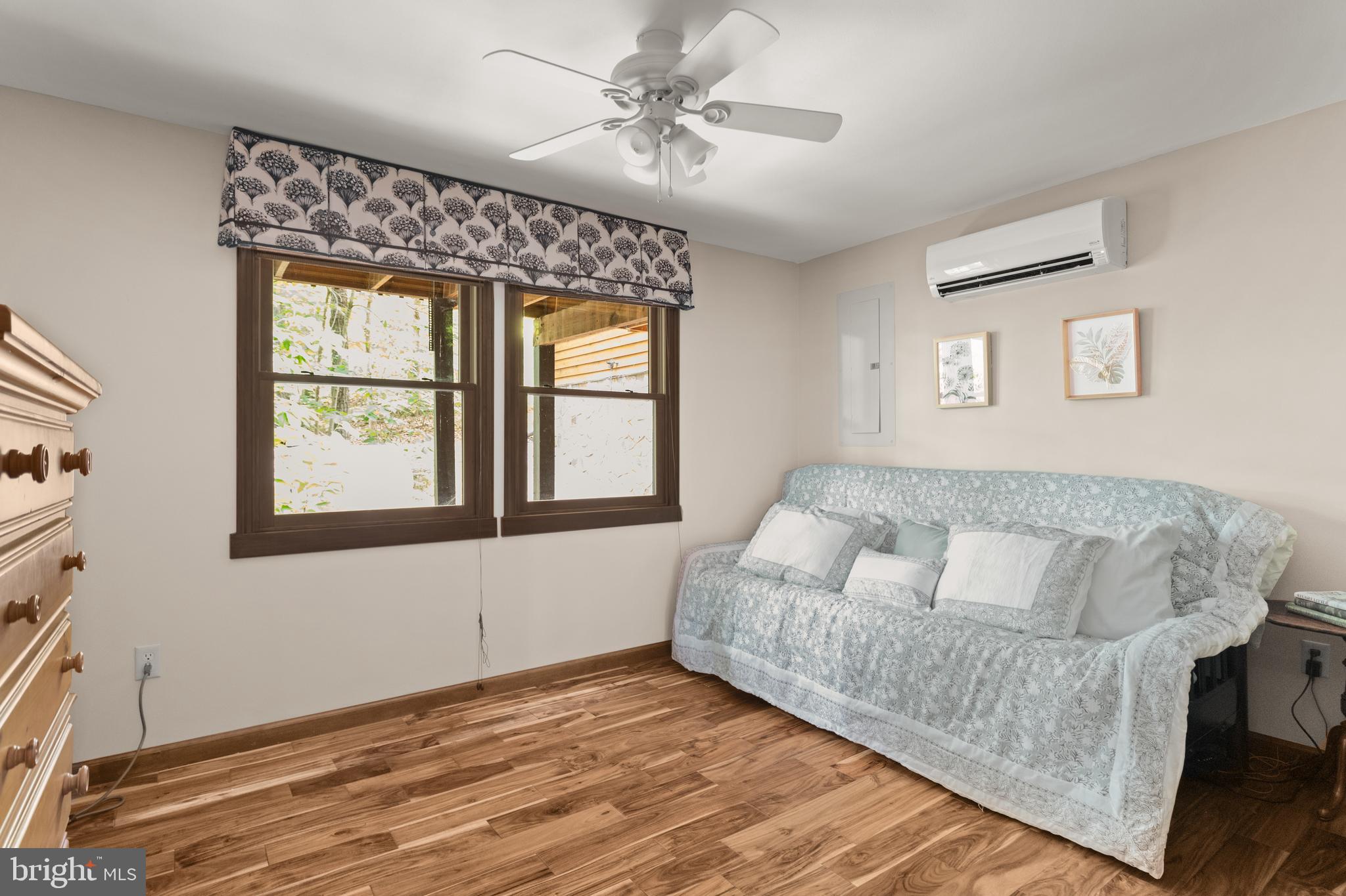 THE CROSSINGS - Residential