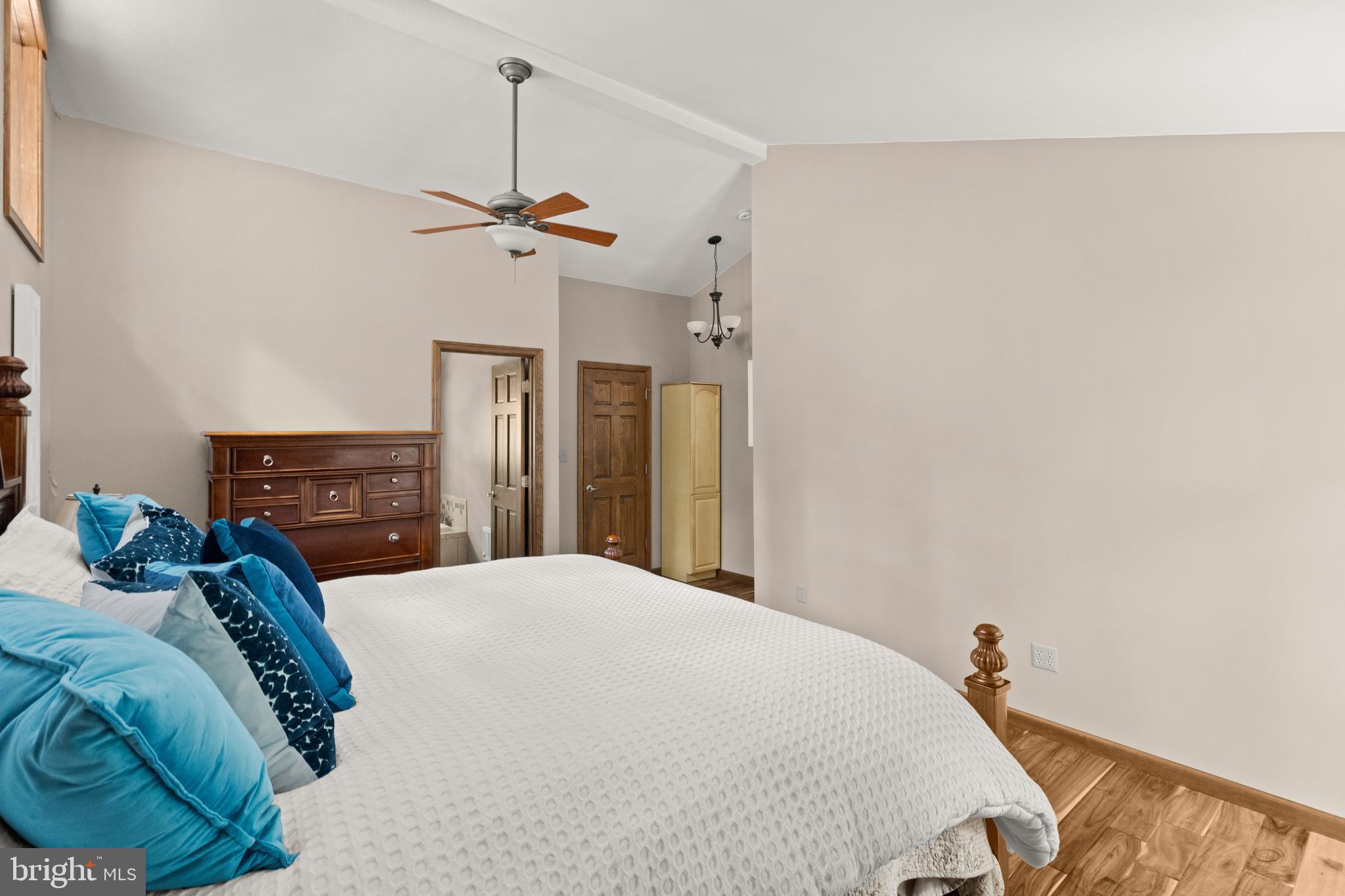 THE CROSSINGS - Residential