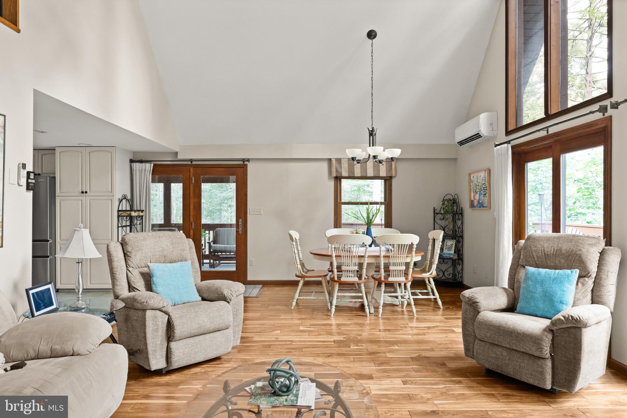 THE CROSSINGS - Residential