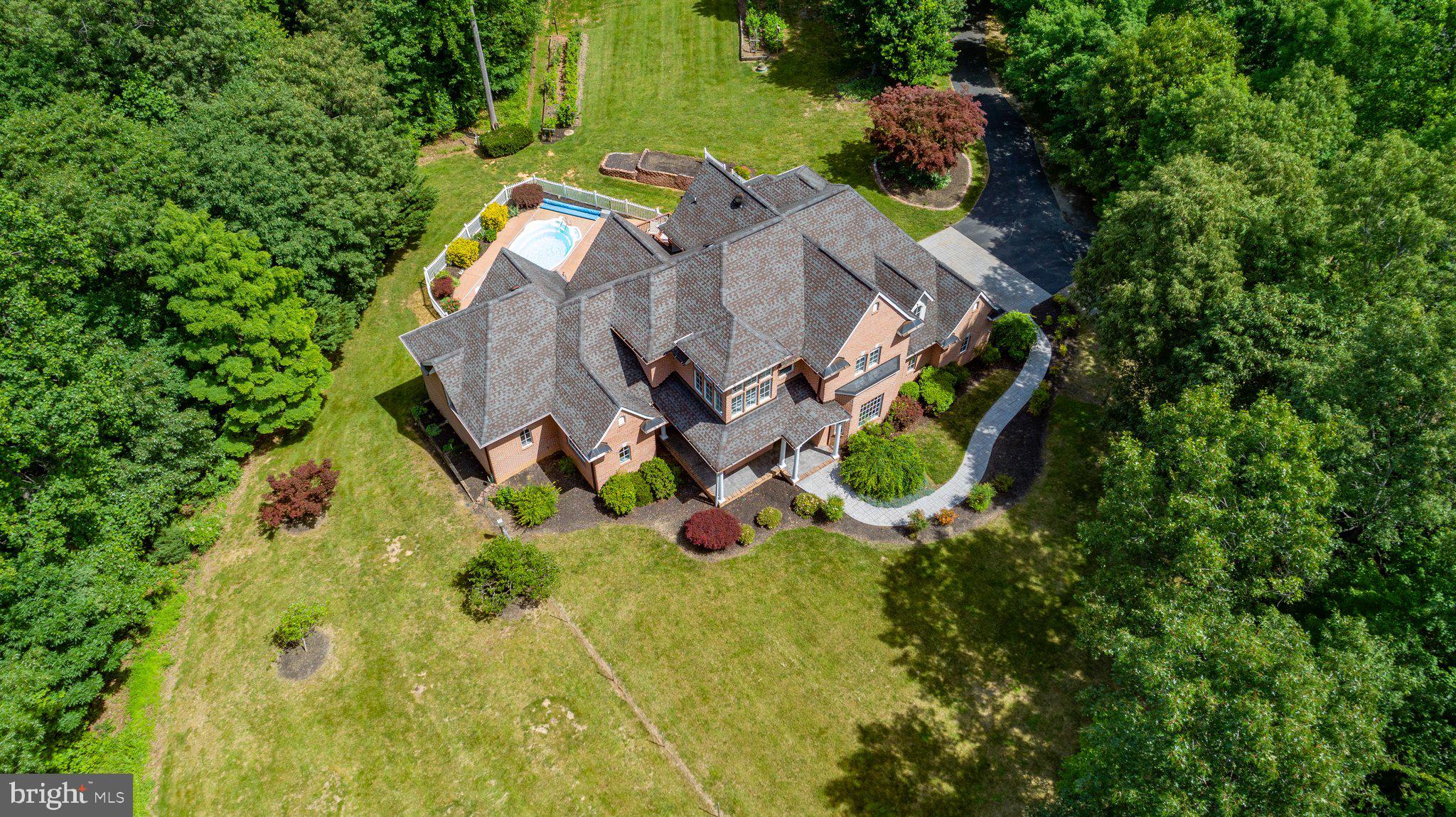 PEACOCK STATION - Residential