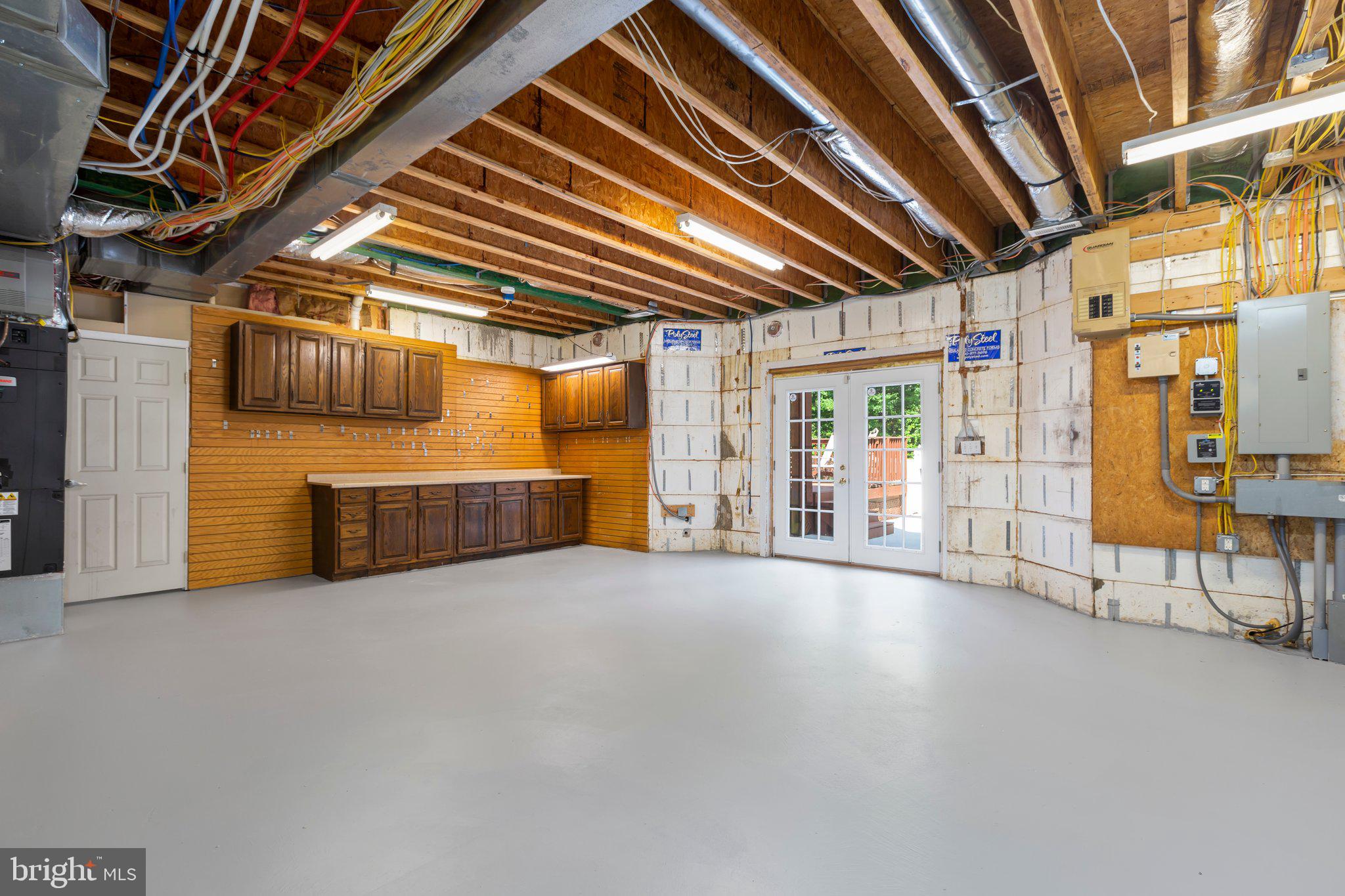 PEACOCK STATION - Residential