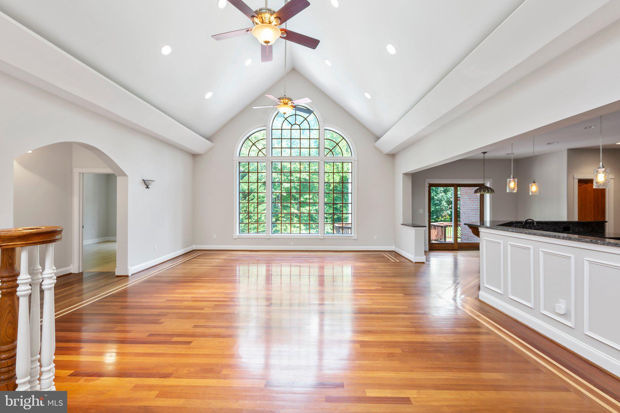 PEACOCK STATION - Residential