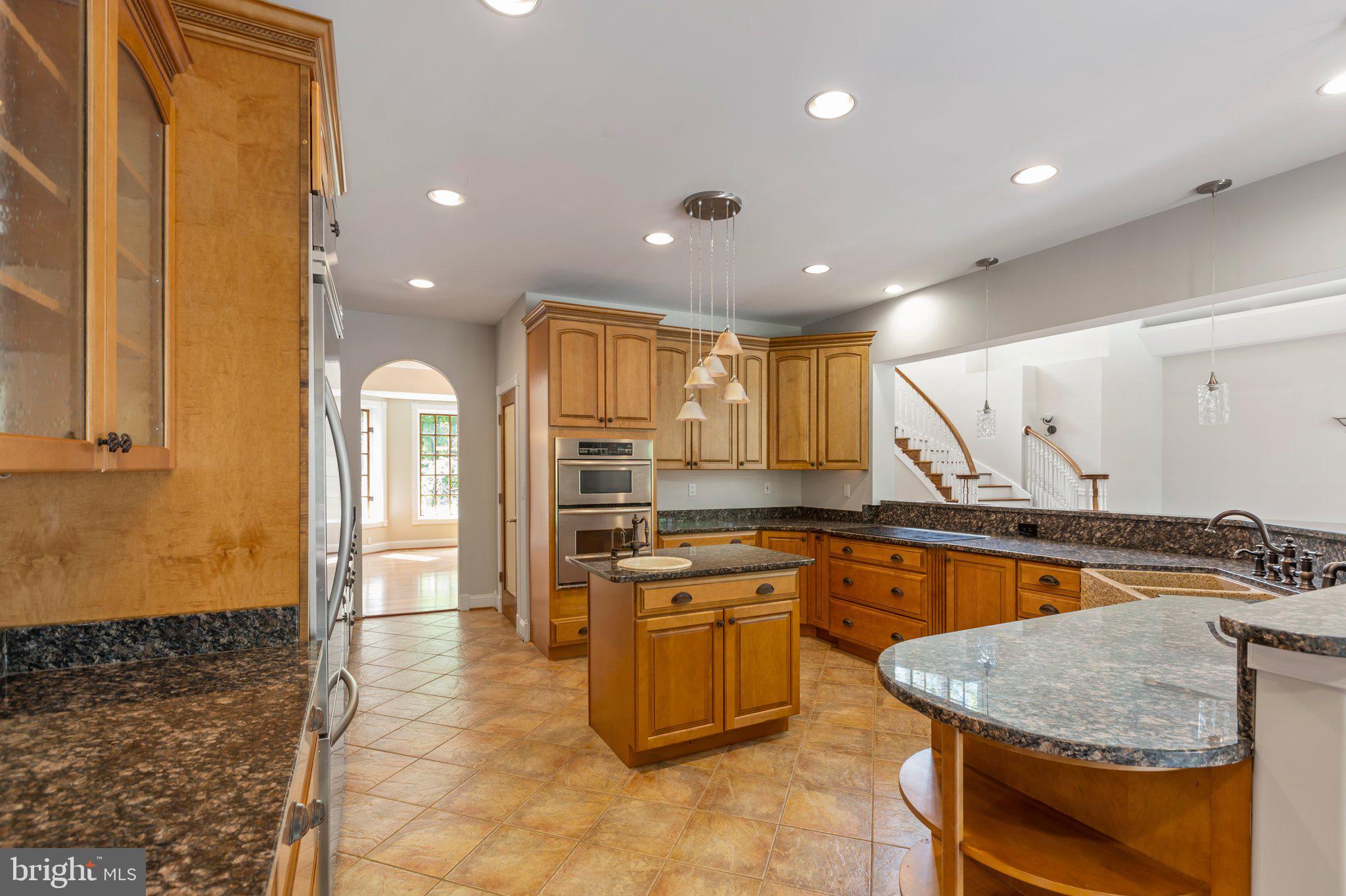 PEACOCK STATION - Residential