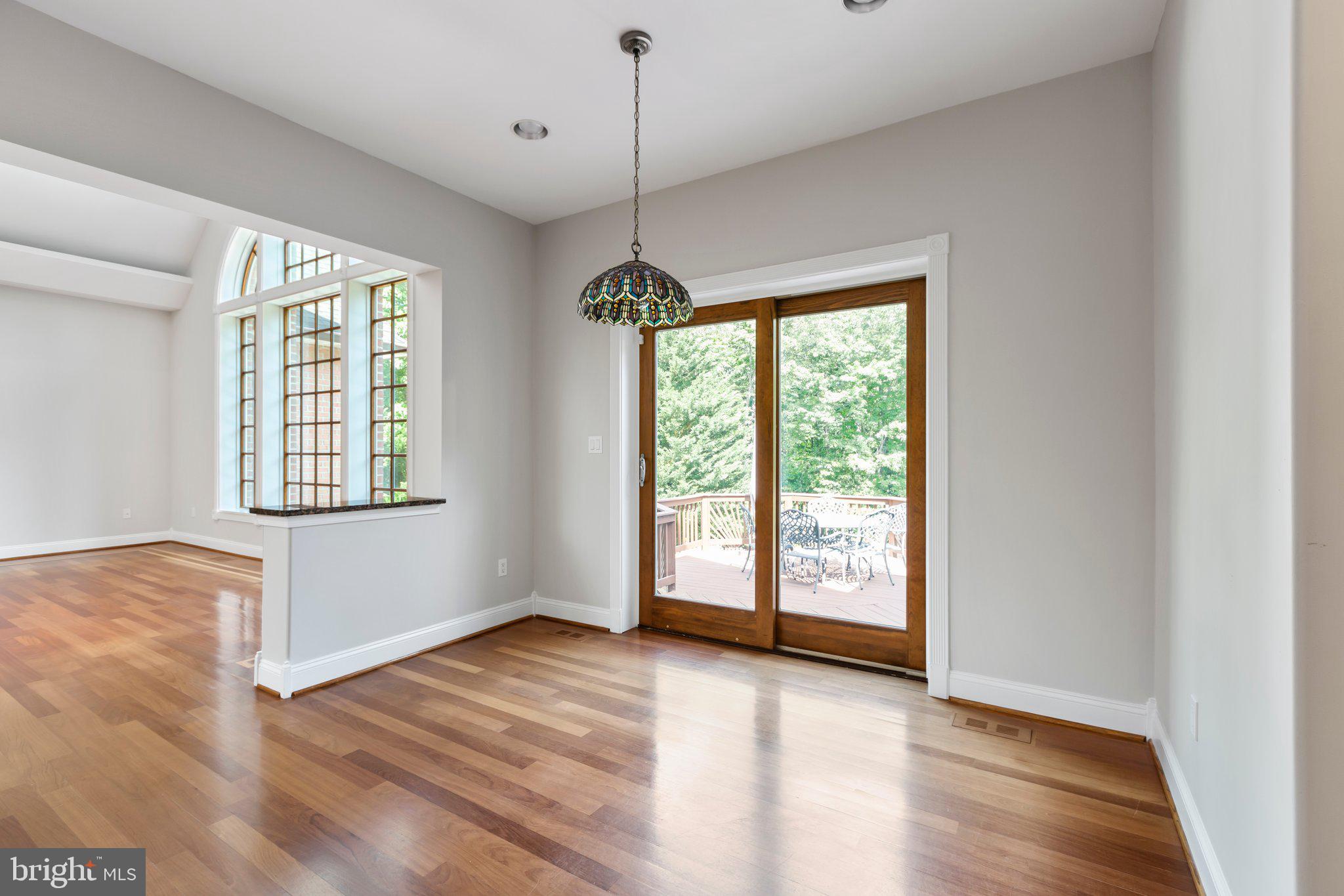 PEACOCK STATION - Residential