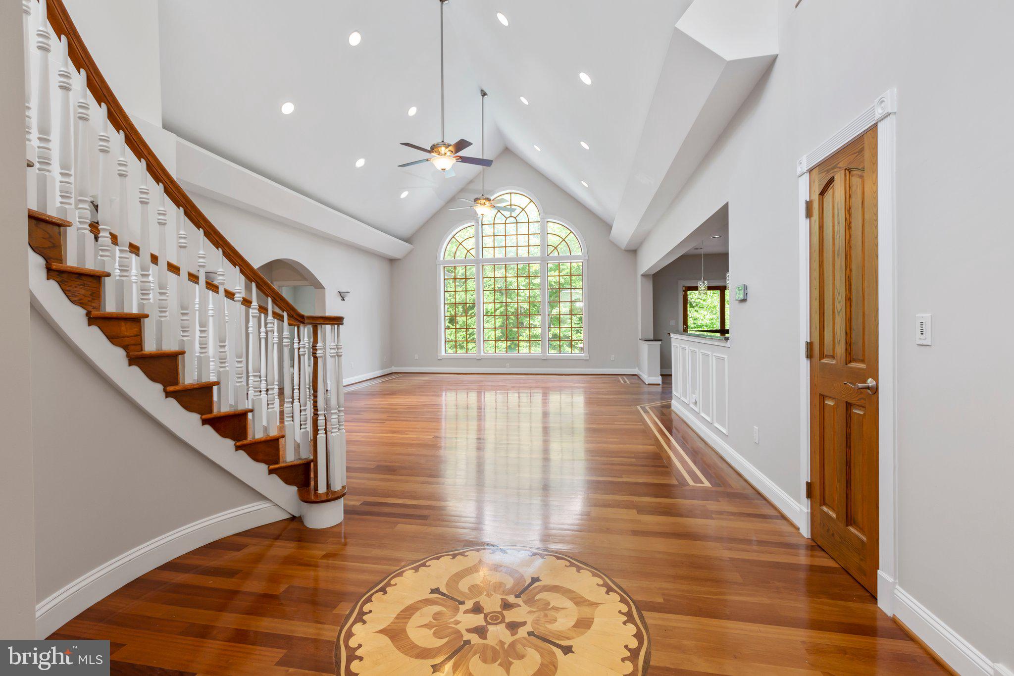 PEACOCK STATION - Residential