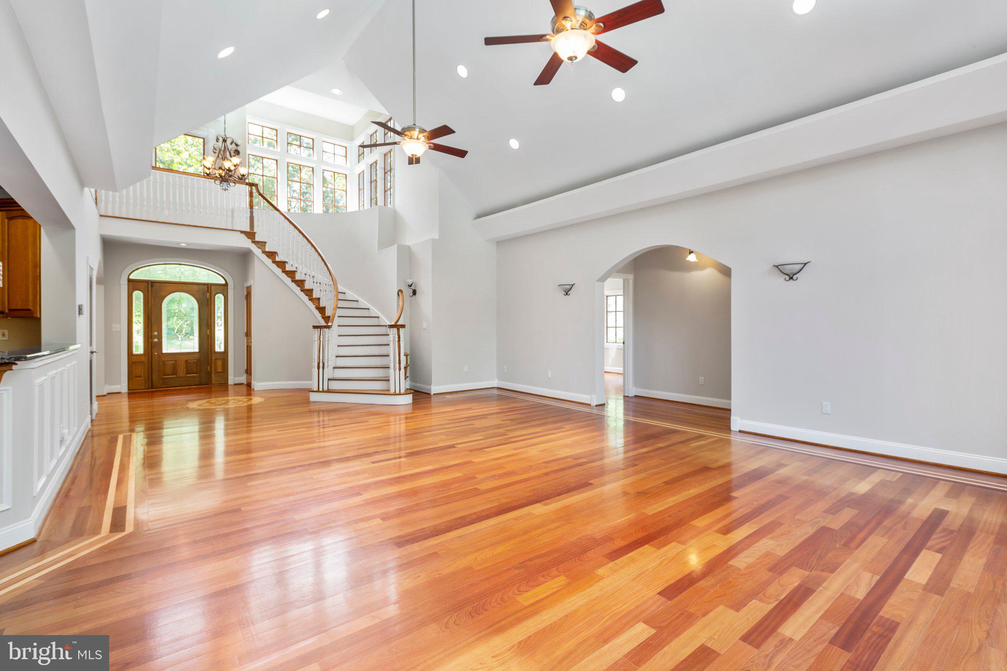 PEACOCK STATION - Residential