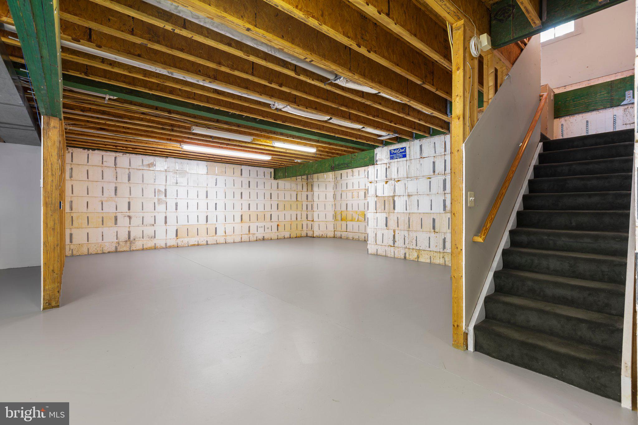 PEACOCK STATION - Residential