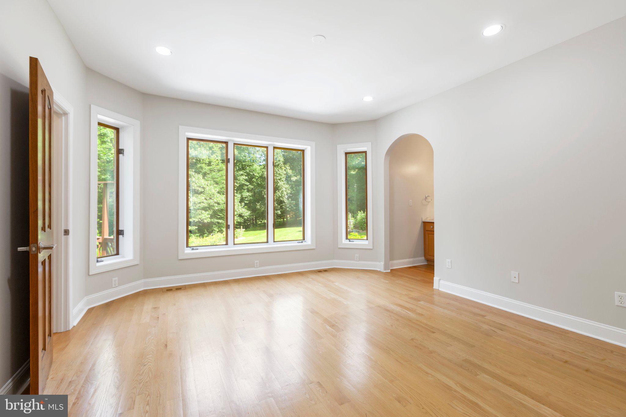 PEACOCK STATION - Residential