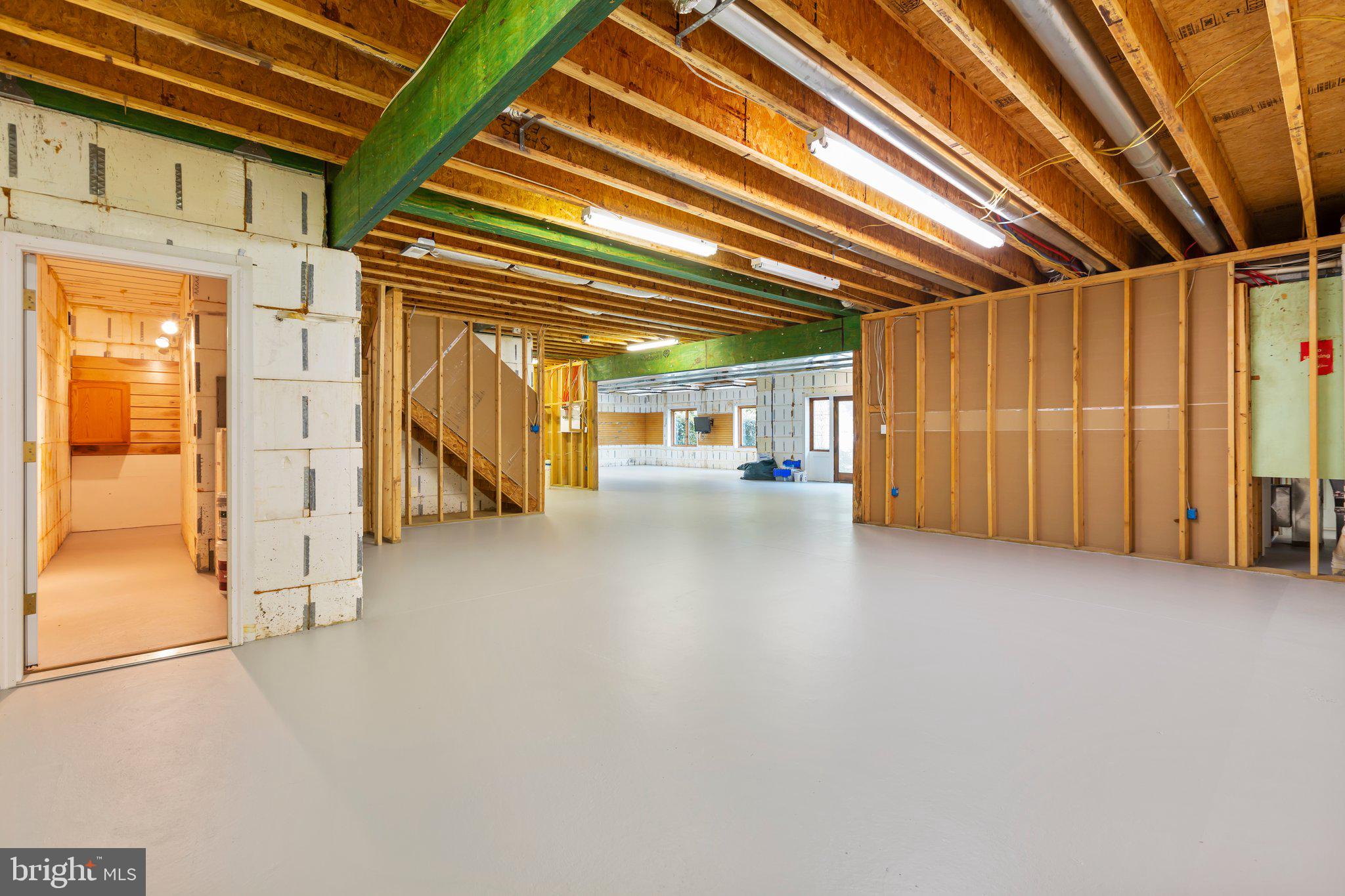 PEACOCK STATION - Residential