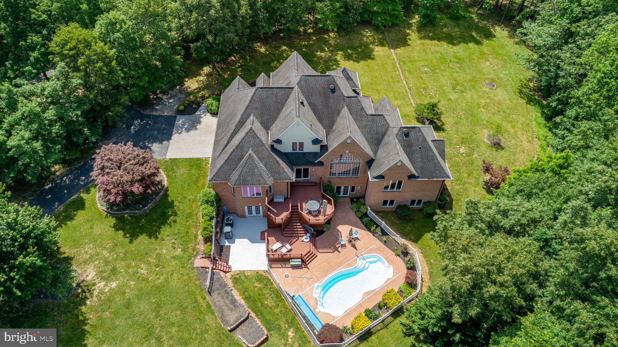 PEACOCK STATION - Residential