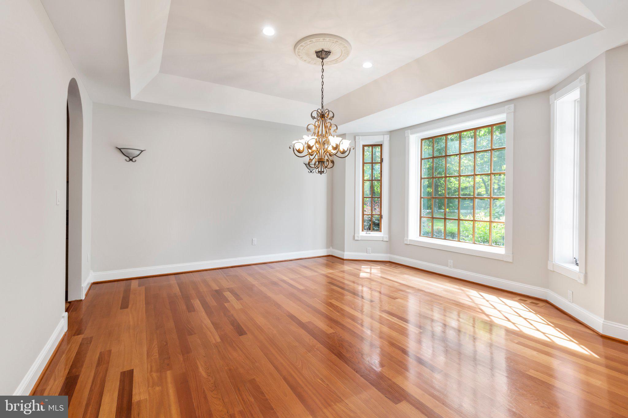 PEACOCK STATION - Residential