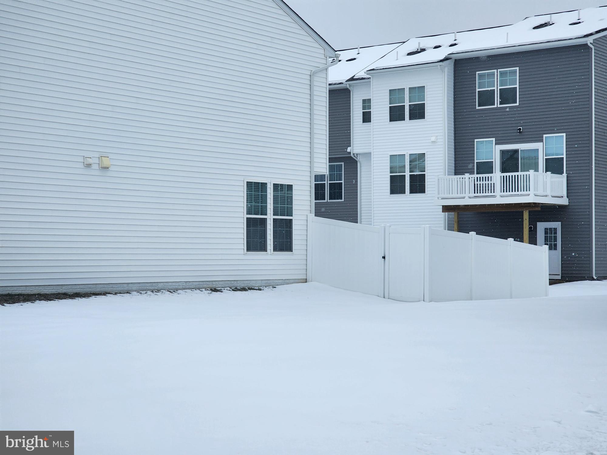 MARTINSBURG STATION - Residential Lease