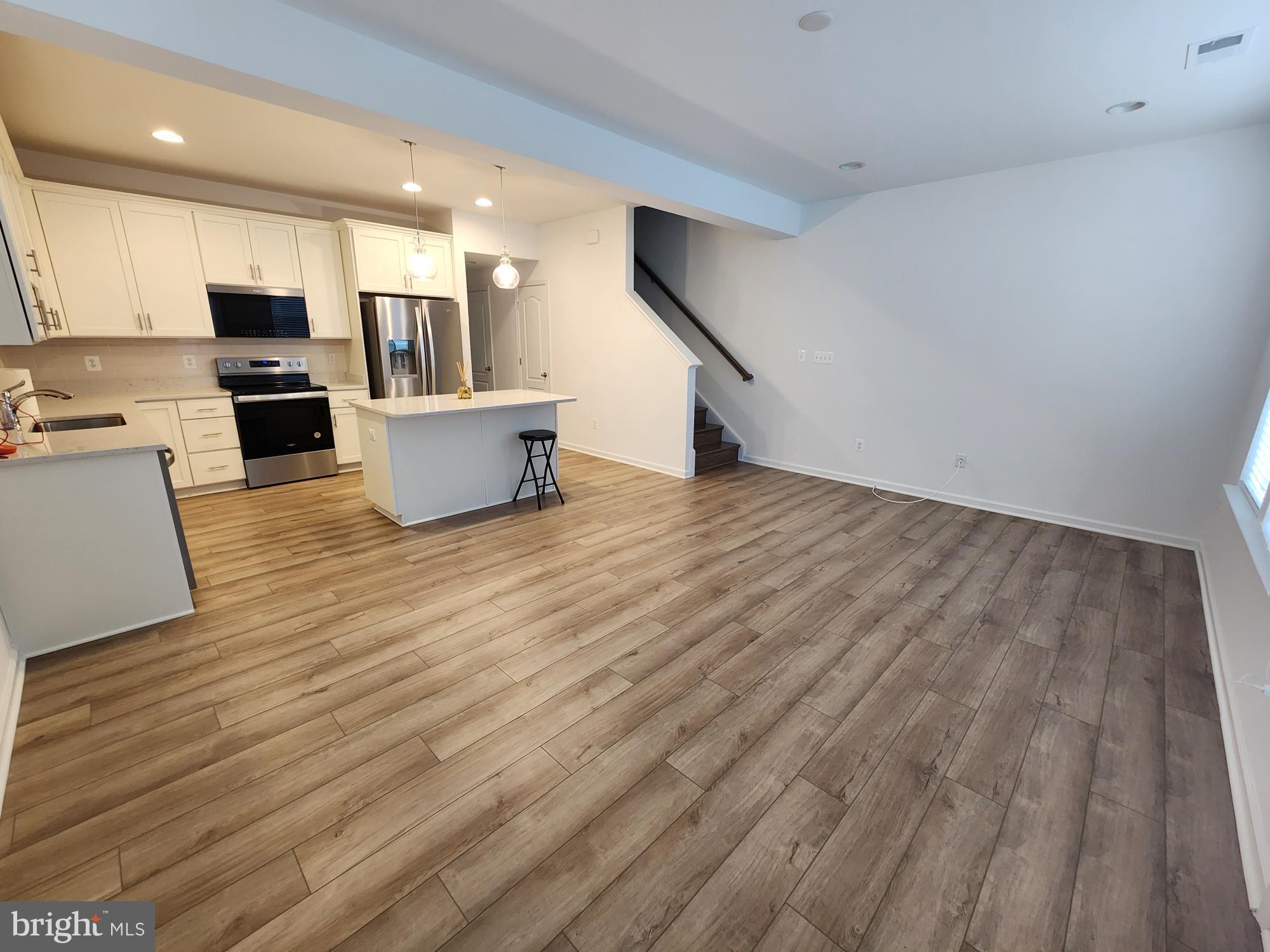 MARTINSBURG STATION - Residential Lease