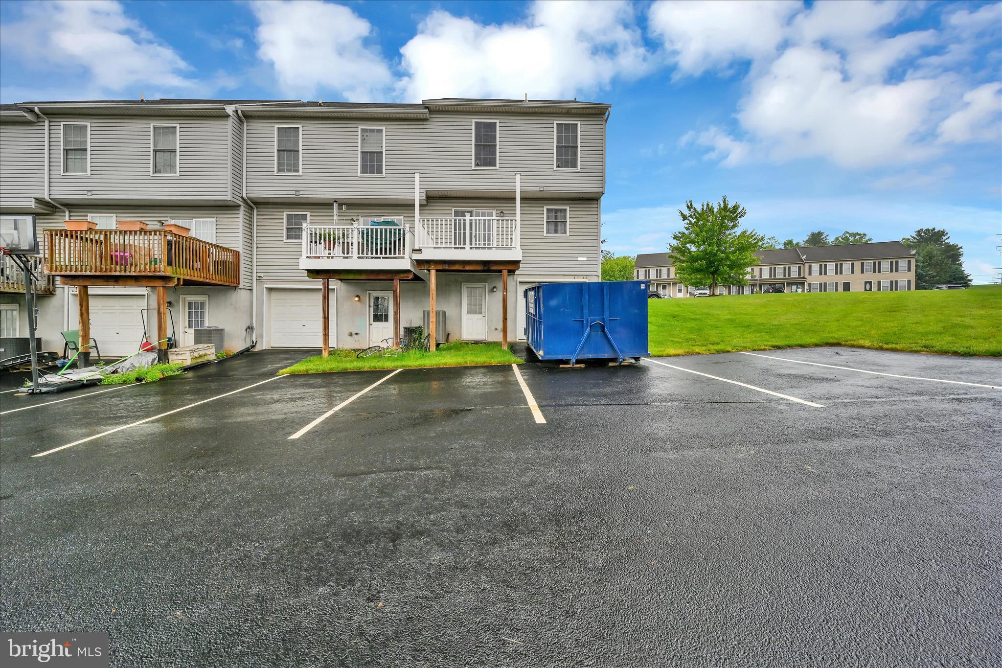 FARMBROOK - Residential
