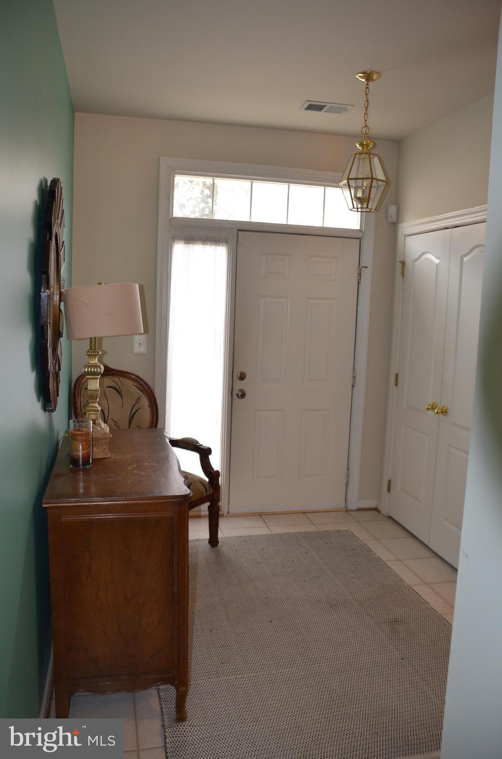 BELMONT CENTER - Residential Lease