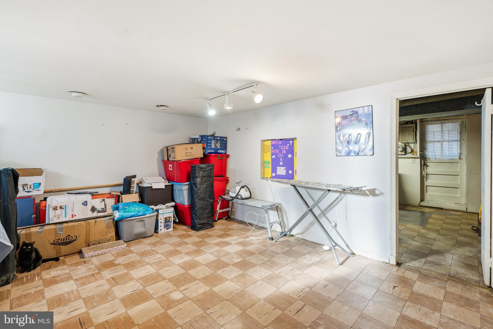 EDMONDSON HEIGHTS - Residential