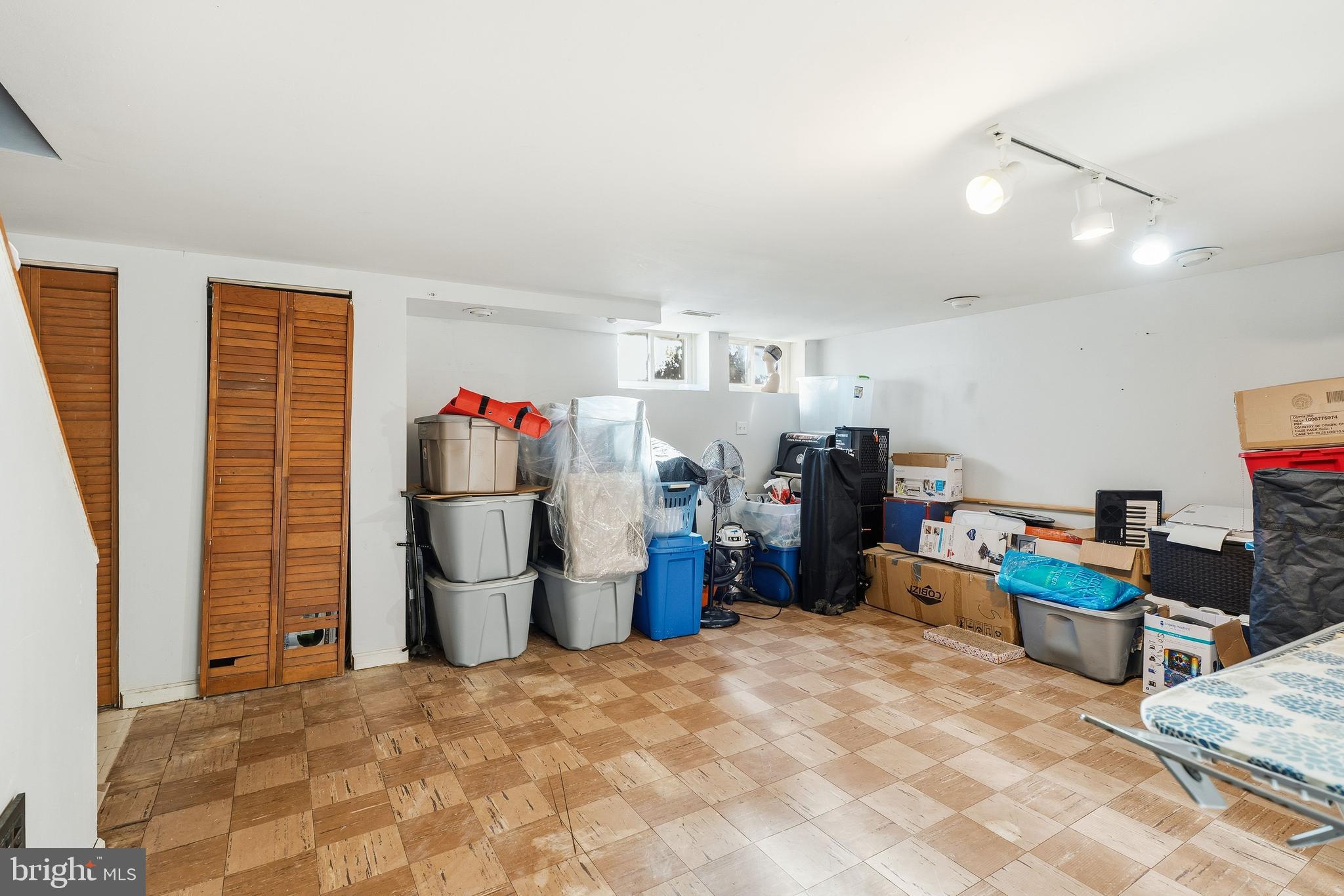 EDMONDSON HEIGHTS - Residential