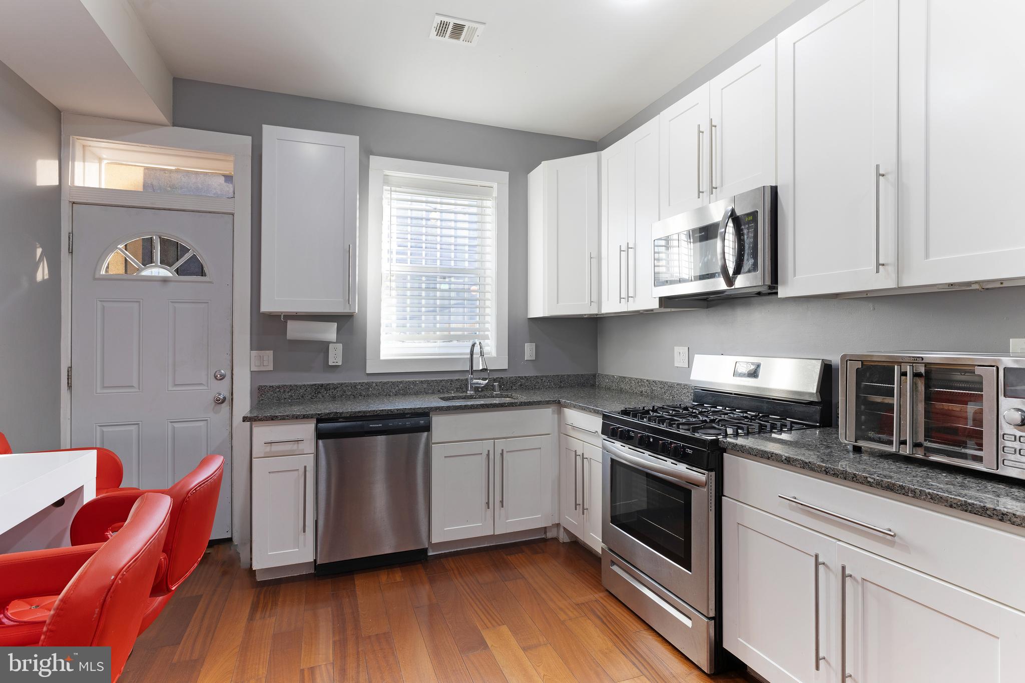 EAST MONUMENT HISTORIC DISTRICT - Residential