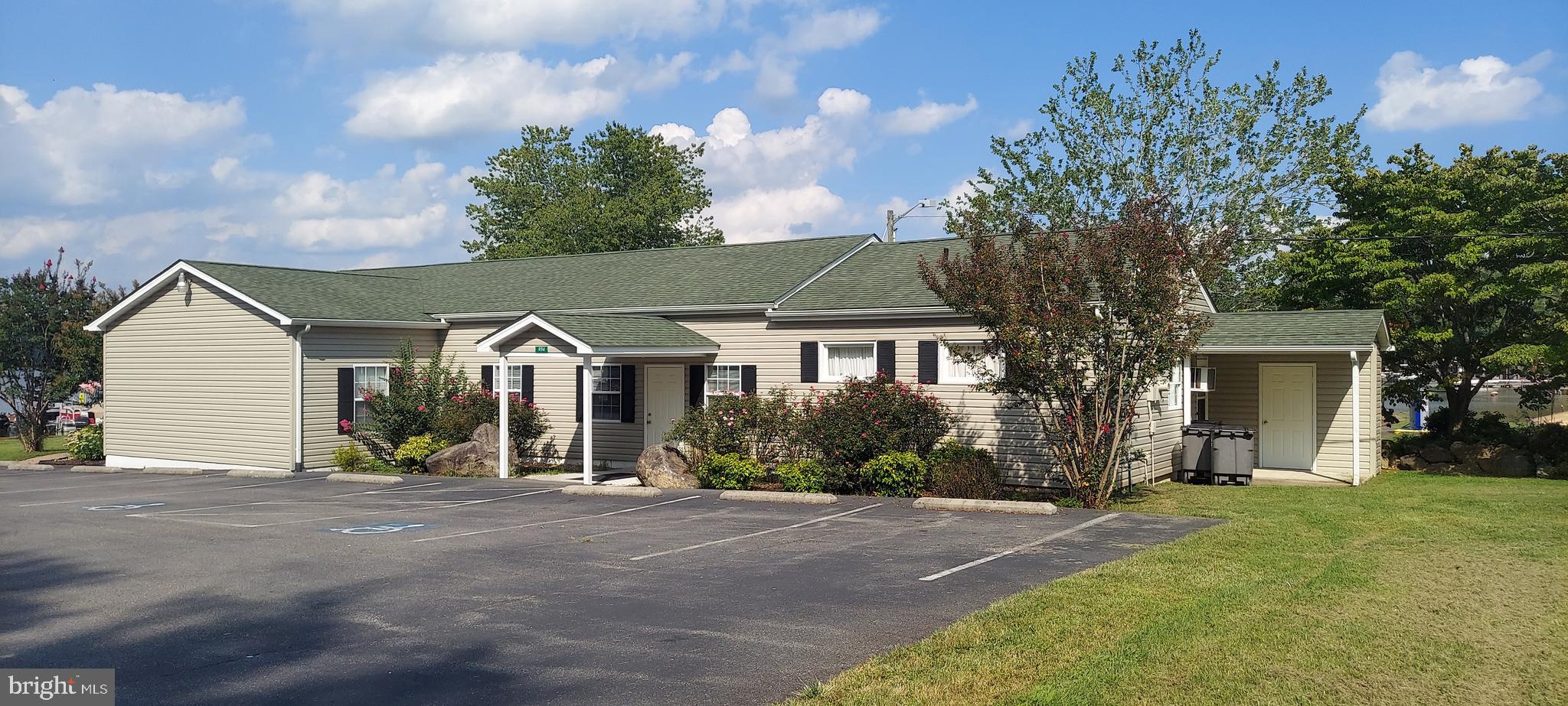 BLUE RIDGE SHORES - Residential