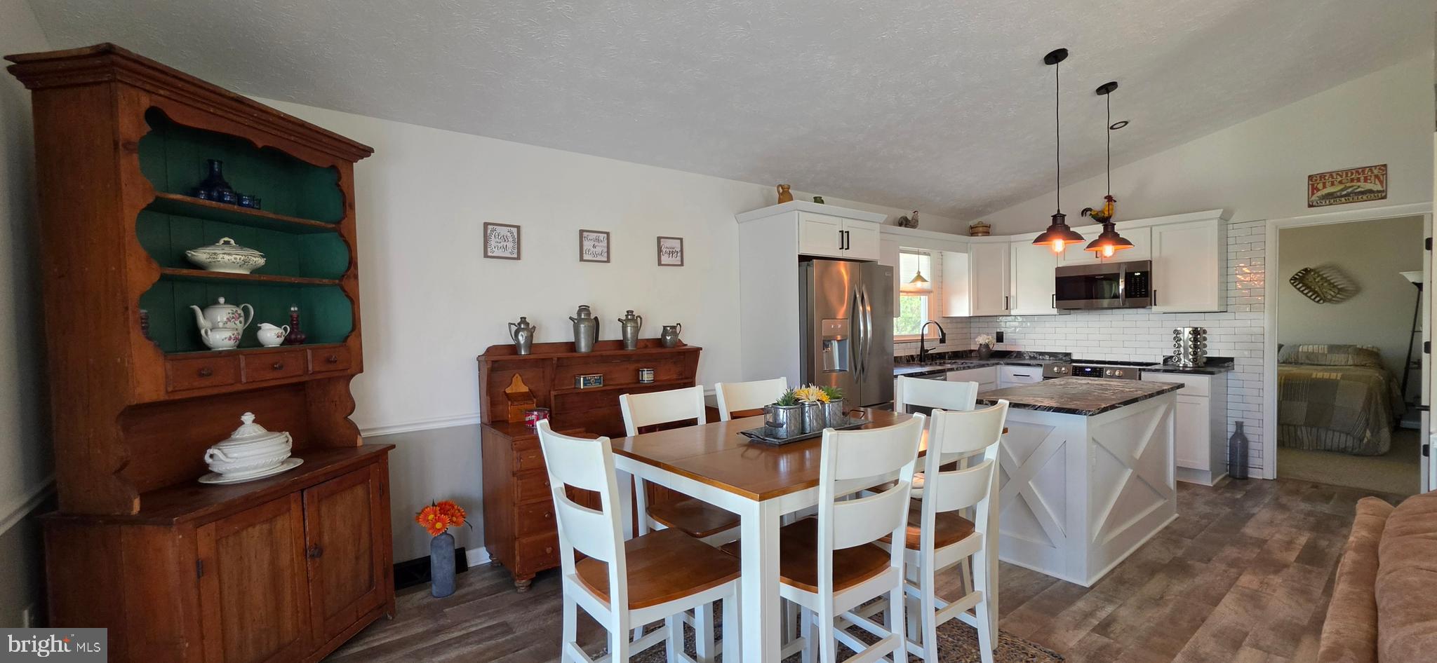 BLUE RIDGE SHORES - Residential