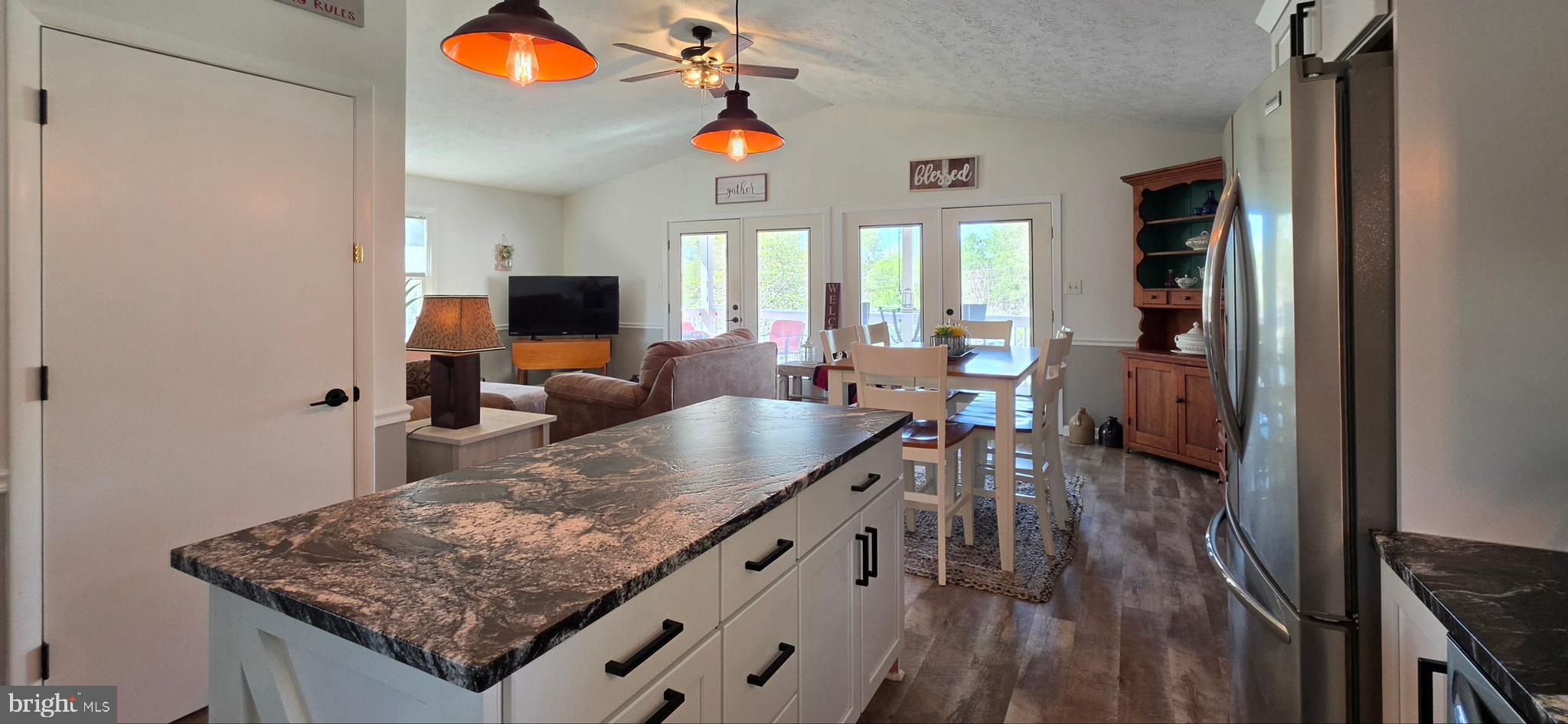 BLUE RIDGE SHORES - Residential