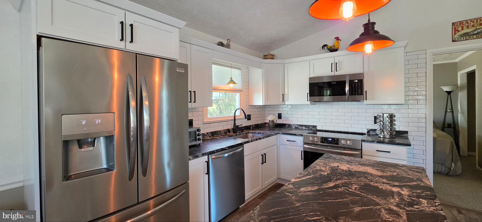 BLUE RIDGE SHORES - Residential