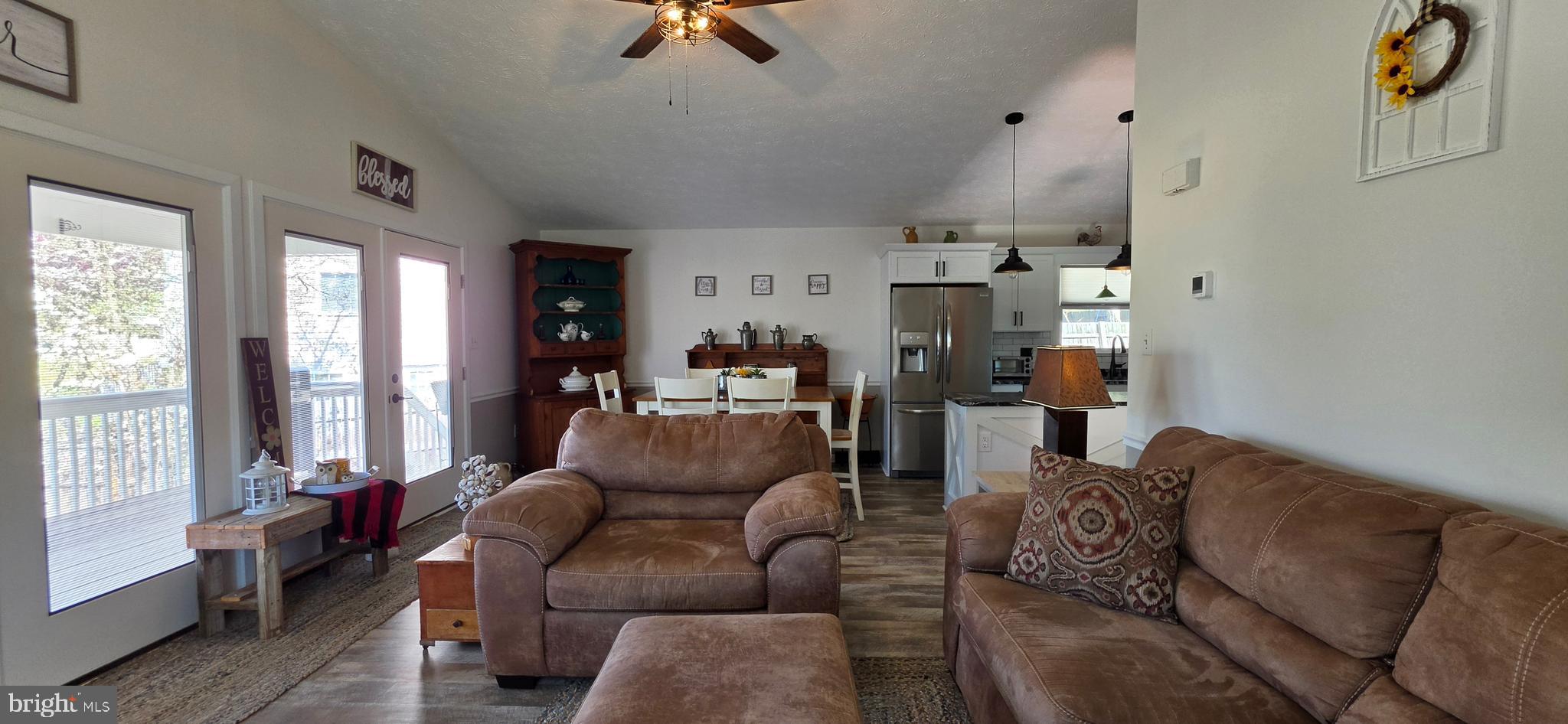 BLUE RIDGE SHORES - Residential