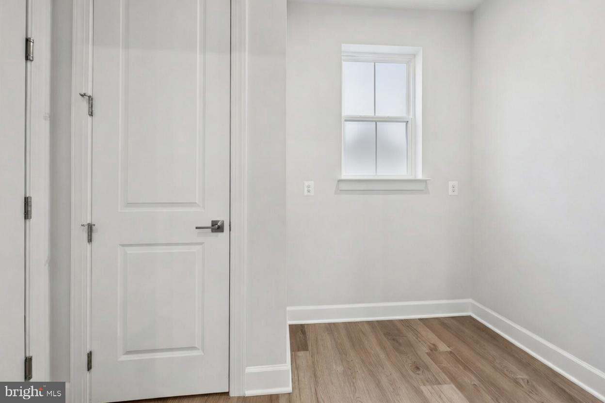 JEFFERSON SQUARE - Residential