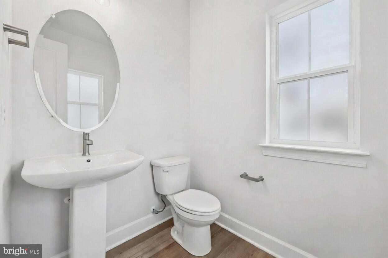 JEFFERSON SQUARE - Residential